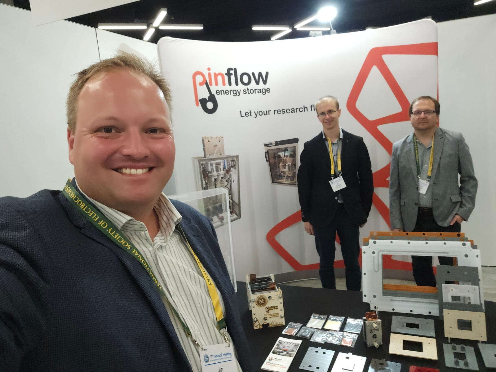 Pinflow team at the 77th Annual Electrochemistry Meeting in Sydney